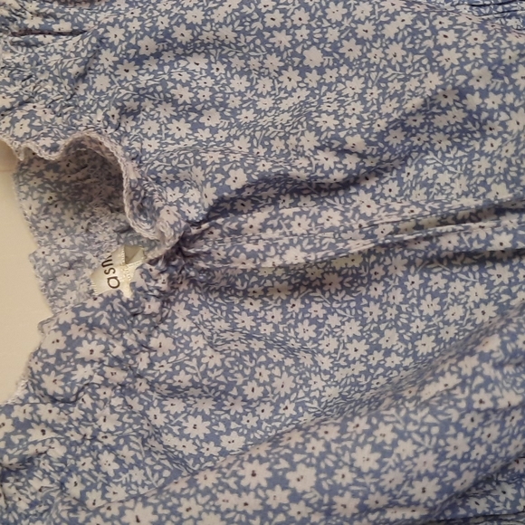 Dress - Picture 3 of 4